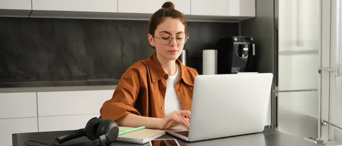 alquiler de computadores en modelo de trabajo híbrido